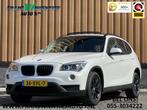 BMW X1 sDrive20i Upgrade Edition | Panorama dak | Origineel, Auto's, Euro 5, Zwart, 4 cilinders, Wit