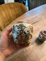 Klein Chinees vaasje en ei, Ophalen of Verzenden