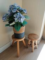 2 krukje tabouret plantentafel plantenstandaard Wabi Sabi, Huis en Inrichting, Krukjes, Ophalen of Verzenden, Zo goed als nieuw