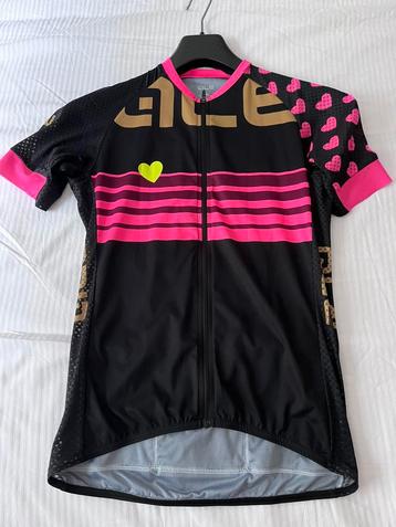 Wielershirt  dames beschikbaar voor biedingen
