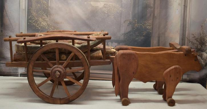 Oude {volkskunst} Hout  Kar Met Koeien "Uit Aletta's Tijd", Antiek en Kunst, Antiek | Woonaccessoires, Ophalen of Verzenden