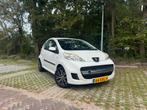 Peugeot 107 1.0 12V AIRCO ELEK. RAAM E-vti 68PK 3DR 2011 Wit, Voorwielaandrijving, Elektrische ramen, 4 stoelen, Origineel Nederlands