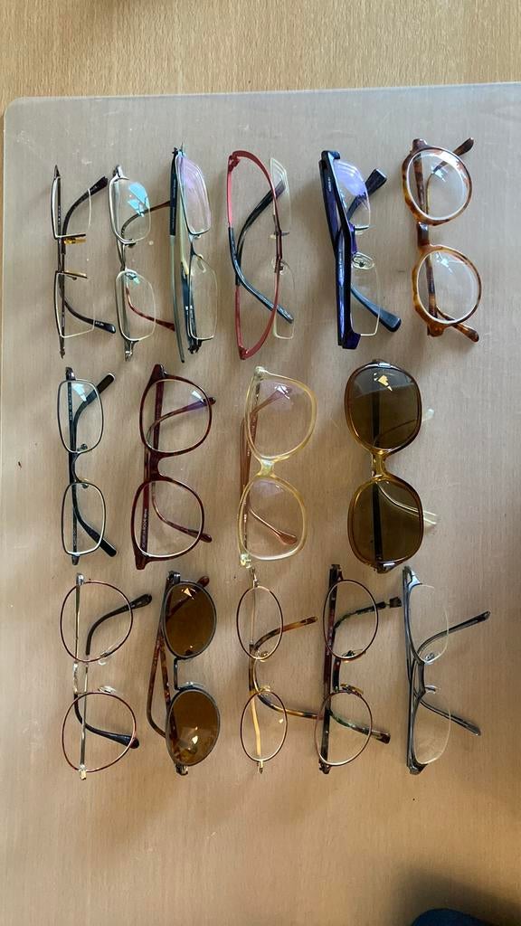 Oude brilmonturen, Ophalen, Zo goed als nieuw, Overige kleuren, Overige merken