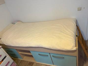 Bed 90/200 beschikbaar voor biedingen