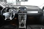Volvo V70 1.6 T4 Nordic Automaat Clima Navigatie Leder Goed, Auto's, Volvo, Euro 5, 4 cilinders, Met garantie (alle), 1600 kg