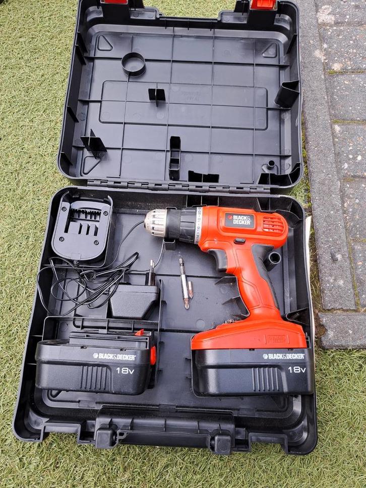 Black & Decker Boor- en Schroefmachine 18V, Doe-het-zelf en Verbouw, Gereedschap | Boormachines, Gebruikt, Boor- en Schroefmachine
