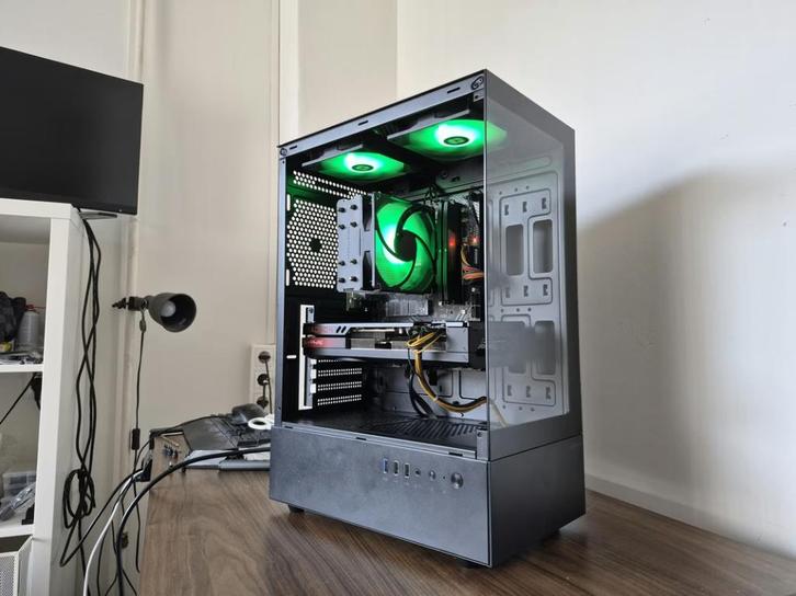Gaming PC // RX 7700 XT & AMD RYZEN 5 7500F //, Computers en Software, Desktop Pc's, Zo goed als nieuw, 4 Ghz of meer, SSD, 32 GB