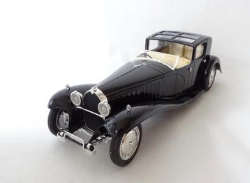 Solido Bugatti Royal Zwart  1/18 beschikbaar voor biedingen