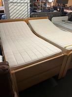 2x eenpersoonsbed, met handbed. , spiralen en matrassen,, Huis en Inrichting, Slaapkamer | Bedden, Ophalen, Tweepersoons, 200 cm