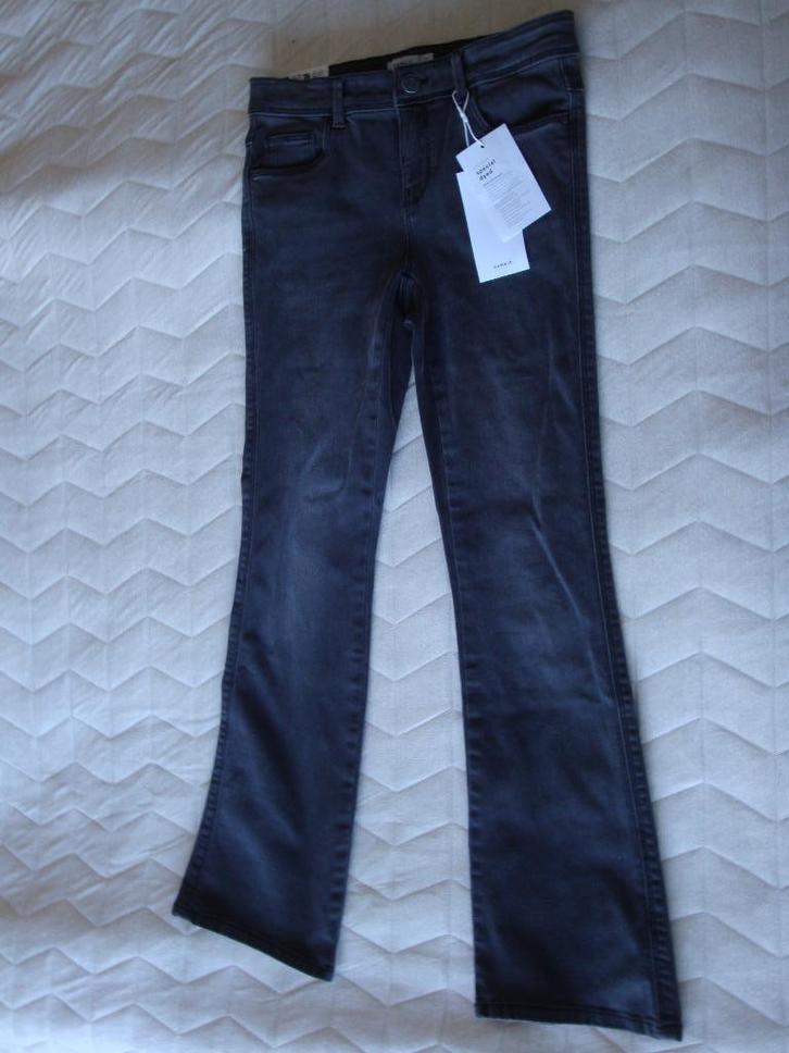 Maat 152. Nieuwe lange grijze NAME IT meisjes  jeans., Kinderen en Baby's, Kinderkleding | Maat 152, Nieuw, Meisje, Broek, Ophalen of Verzenden