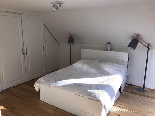 Wit hemnes bed met elekrische aupingbodems, Huis en Inrichting, Slaapkamer | Bedden, Gebruikt, Tweepersoons, 160 cm, 200 cm, Hout