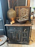 Stoer houten kastje, Huis en Inrichting, Ophalen, Zo goed als nieuw