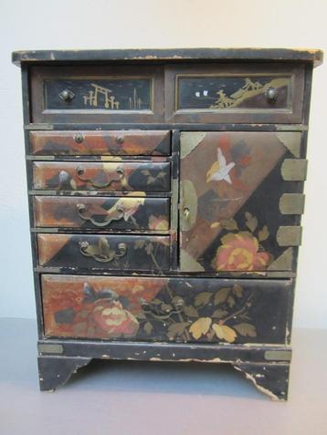 Antieke Chinese/ Japanse bruidskastje/sieraden kastje, beschikbaar voor biedingen