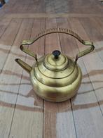 Antieke theepot, fluitketel, met gladde buik., Antiek en Kunst, Antiek | Koper en Brons, Ophalen of Verzenden, Koper