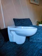 Tweetal ongebruikte duravit toiletten, Huis en Inrichting, Ophalen, Zo goed als nieuw