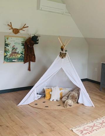 Tipi speeltent incl aankleding beschikbaar voor biedingen