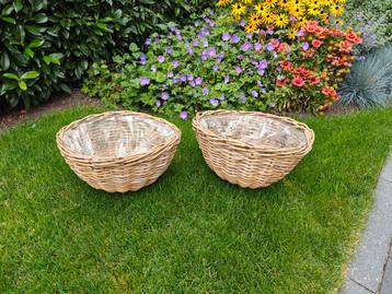 2 Rotan manden diameter 40cm beschikbaar voor biedingen