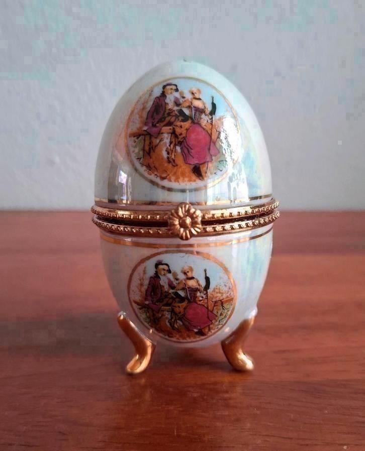 Vintage porseleinen ei Fabergé stijl sieradendoos, Antiek en Kunst, Curiosa en Brocante, Ophalen of Verzenden