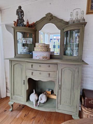 Brocante vintage buffetkast, kast, dressoir, Queen ann style beschikbaar voor biedingen