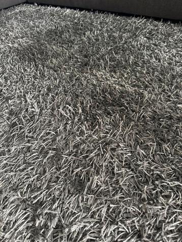 Zilver grijs vloerkleed 165 x 230 cm beschikbaar voor biedingen