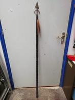 Houten speer met metalen punt (sier/decoratie), Ophalen, Zo goed als nieuw