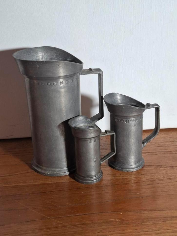 Drie tinnen maatbekers., Antiek en Kunst, Antiek | Tin, Ophalen of Verzenden