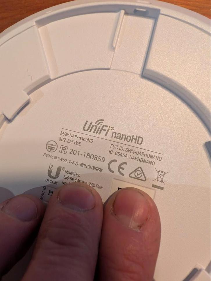 Unifi Nano HD wifi access point, Computers en Software, Accesspoints, Zo goed als nieuw, Ophalen of Verzenden