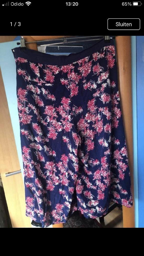 leuke broekrok &Other stories 40/42 gedragen nog mooi, Kleding | Dames, Broeken en Pantalons, Gedragen, Maat 38/40 (M), Paars