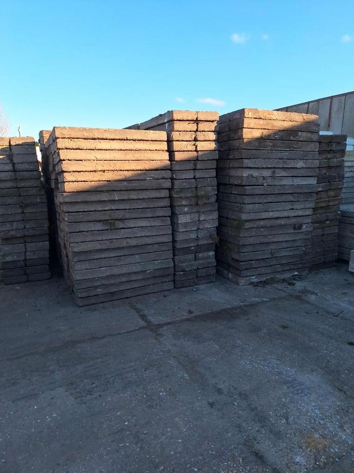 Betonplaten 130x65. 12cm.  Gratis bezorging., Tuin en Terras, Tegels en Klinkers, Gebruikt, Overige typen, Beton, Ophalen of Verzenden