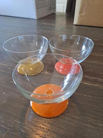 3 vintage coupes aangeboden beschikbaar voor biedingen