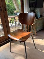 Schoolstoel, Huis en Inrichting, Stoelen, Ophalen of Verzenden, Zo goed als nieuw, Bruin, Twee