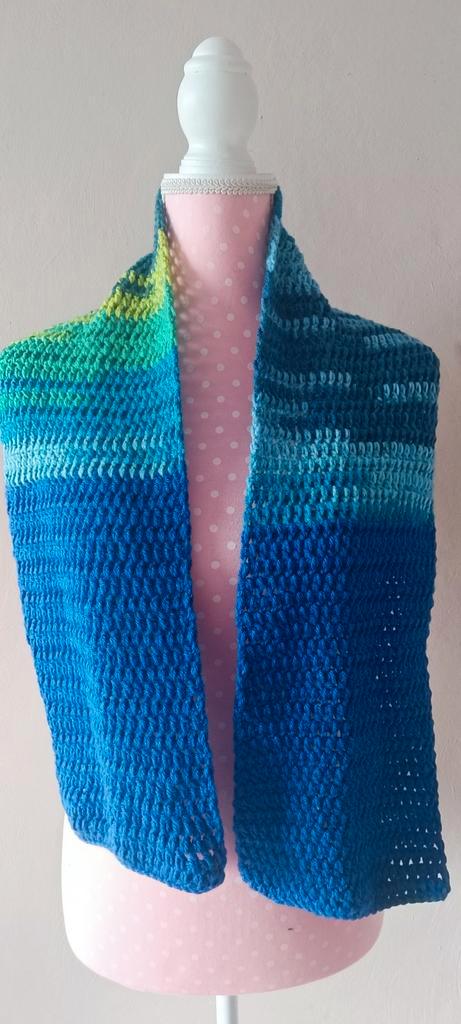 Gehaakte sjaal, Kleding | Dames, Mutsen, Sjaals en Handschoenen, Nieuw, Sjaal, Maat 46/48 (XL) of groter, Ophalen of Verzenden