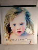 boek "De Upside van Down" van fotograaf Eva Snoijink., Ophalen of Verzenden, Zo goed als nieuw, Fotografen