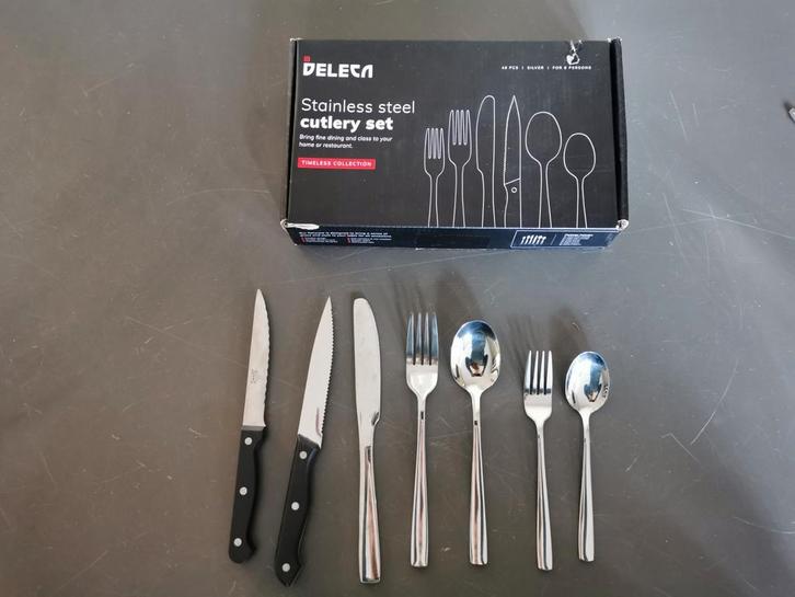 Volledige 8 delige bestek set + extra set ikea messen, Huis en Inrichting, Keuken | Bestek, Zo goed als nieuw, Rvs of Chroom, Ophalen