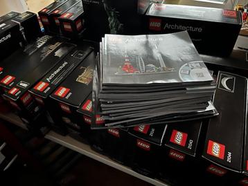 lego architecture heel veel bouwboeken en lege dozen  beschikbaar voor biedingen