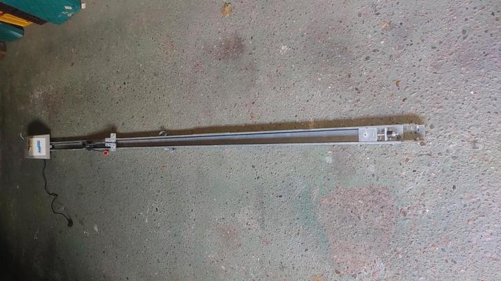 Novoferm 440 elektrische garagedeur opener, Doe-het-zelf en Verbouw, Overige Doe-het-zelf en Verbouw, Gebruikt, Ophalen