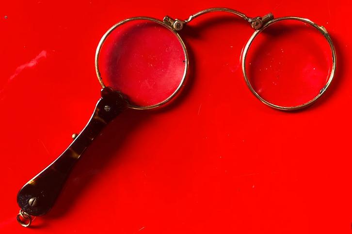 Lorgnet bril met kliksysteem, Antiek en Kunst, Curiosa en Brocante, Ophalen of Verzenden