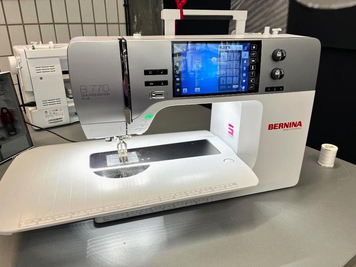 Bernina 770 QE plus , quilten BSR-voet  800.- korting!, Hobby en Vrije tijd, Naaimachines en Toebehoren, Nieuw, Naaimachine, Bernina
