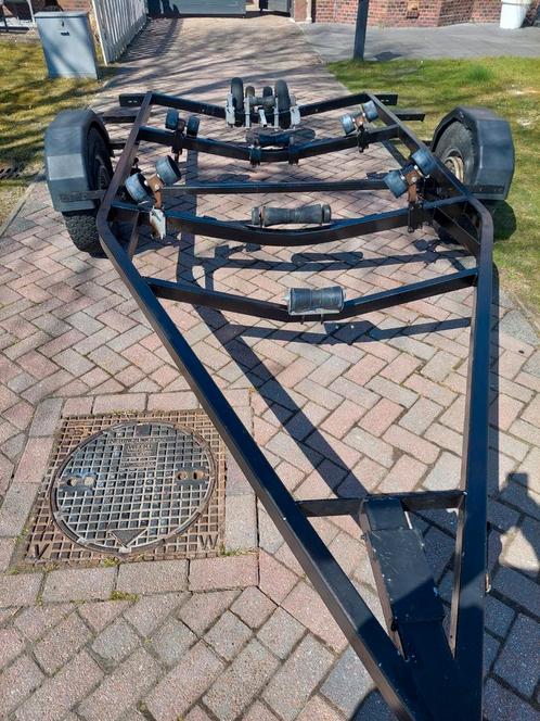 Boottrailer/bootkar elektrische lier, Watersport en Boten, Boottrailers, Zo goed als nieuw, Overige typen, 1500 tot 3000 kg, 6 tot 9 meter
