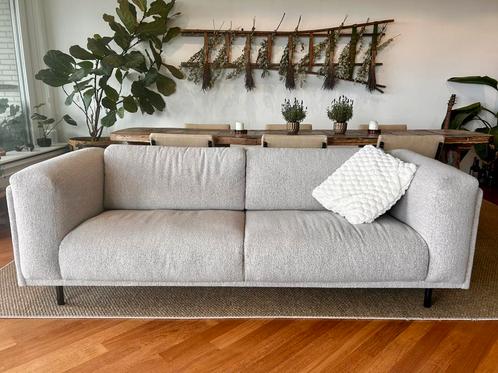 NOUS Living 3-zitsbank Metta 1 jaar oud - Zandvoort, Huis en Inrichting, Banken | Bankstellen, Zo goed als nieuw, Rechte bank