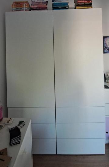 Kledingkast wit