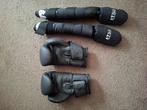 Kickboks set, Ophalen, Zo goed als nieuw, Bokshandschoenen