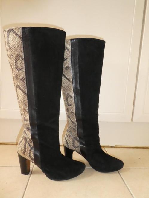 Zara laarzen maat 37 hoog zwart beige bruin slangenprint, Kleding | Dames, Schoenen, Zo goed als nieuw, Hoge laarzen, Zwart, Verzenden