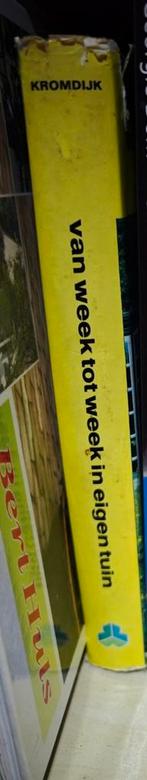 Van week tot week in eigen tuin. Kromdijk. Tuinboek
groenboe, Ophalen of Verzenden, Gelezen