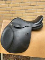 Lexis zwart springzadel 16,5 inch (passervice incl op maat), Dieren en Toebehoren, Paarden en Pony's | Zadels, 8219pn, Gebruikt