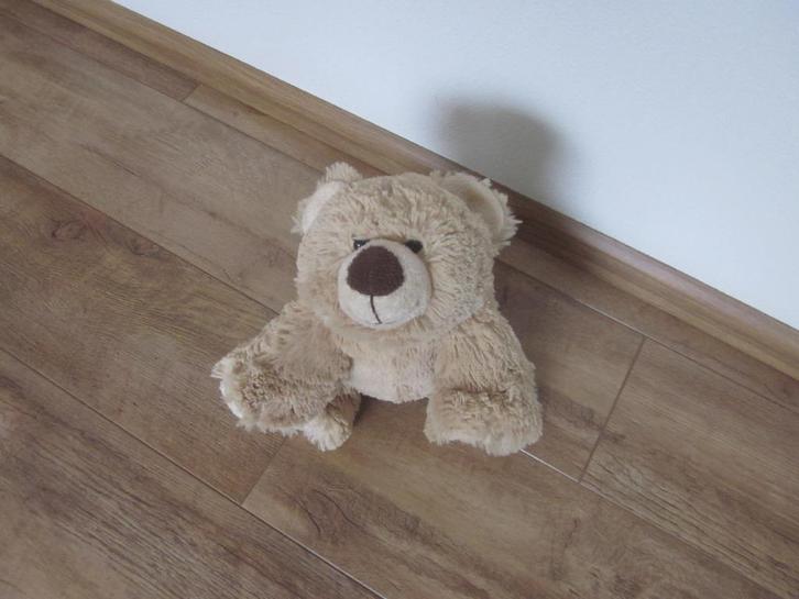 Ostoy Trading Kika lichtbruin superzacht pluche 30cm beer, Kinderen en Baby's, Speelgoed | Knuffels en Pluche, Nieuw, Beer, Ophalen of Verzenden