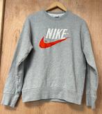 Nike trui met groot logo grijs - Maat S, Kleding | Heren, Truien en Vesten, Nike, Ophalen of Verzenden, Zo goed als nieuw, Grijs