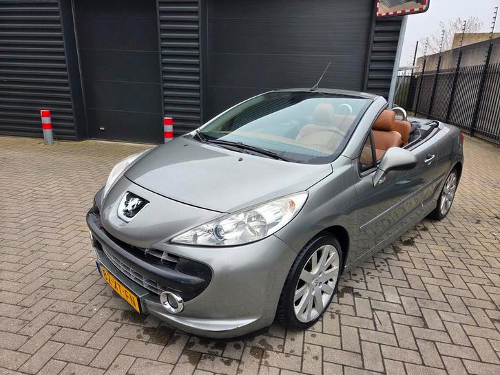 Peugeot 207 CC 1.6 T 150 PK, Auto's, Ford, Particulier, Fiësta, Benzine, B, Hatchback, Handgeschakeld, Origineel Nederlands, Beige