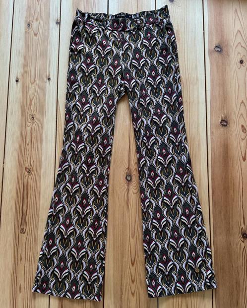 Flared Broek Y-Conic - Groen Zwart Rood - XS / Small 34 36, Kleding | Dames, Broeken en Pantalons, Zo goed als nieuw, Maat 34 (XS) of kleiner