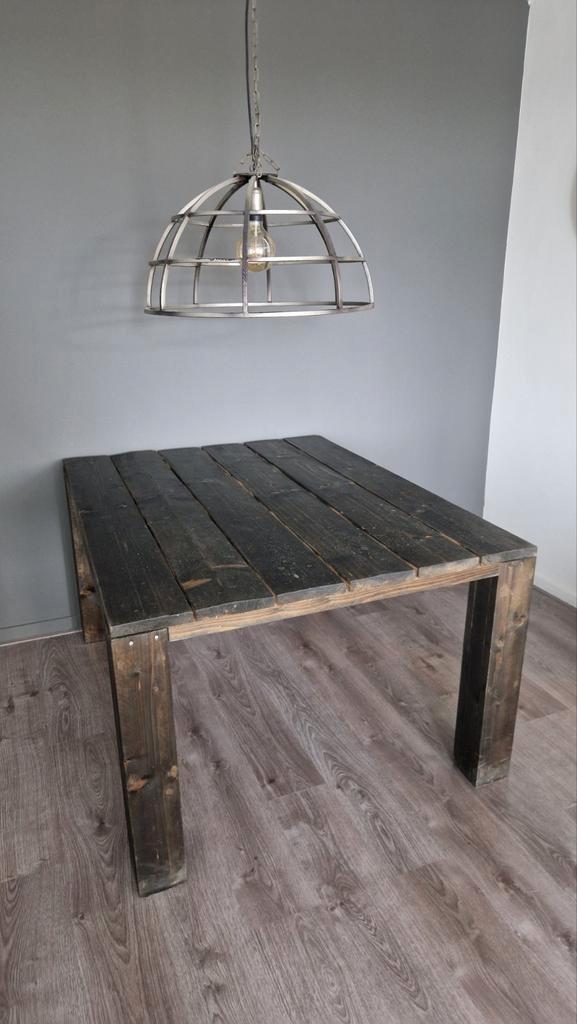 Houten Eettafel, Huis en Inrichting, Tafels | Eettafels, Gebruikt, 100 tot 150 cm, 100 tot 150 cm, Vier personen, Vierkant, Overige houtsoorten